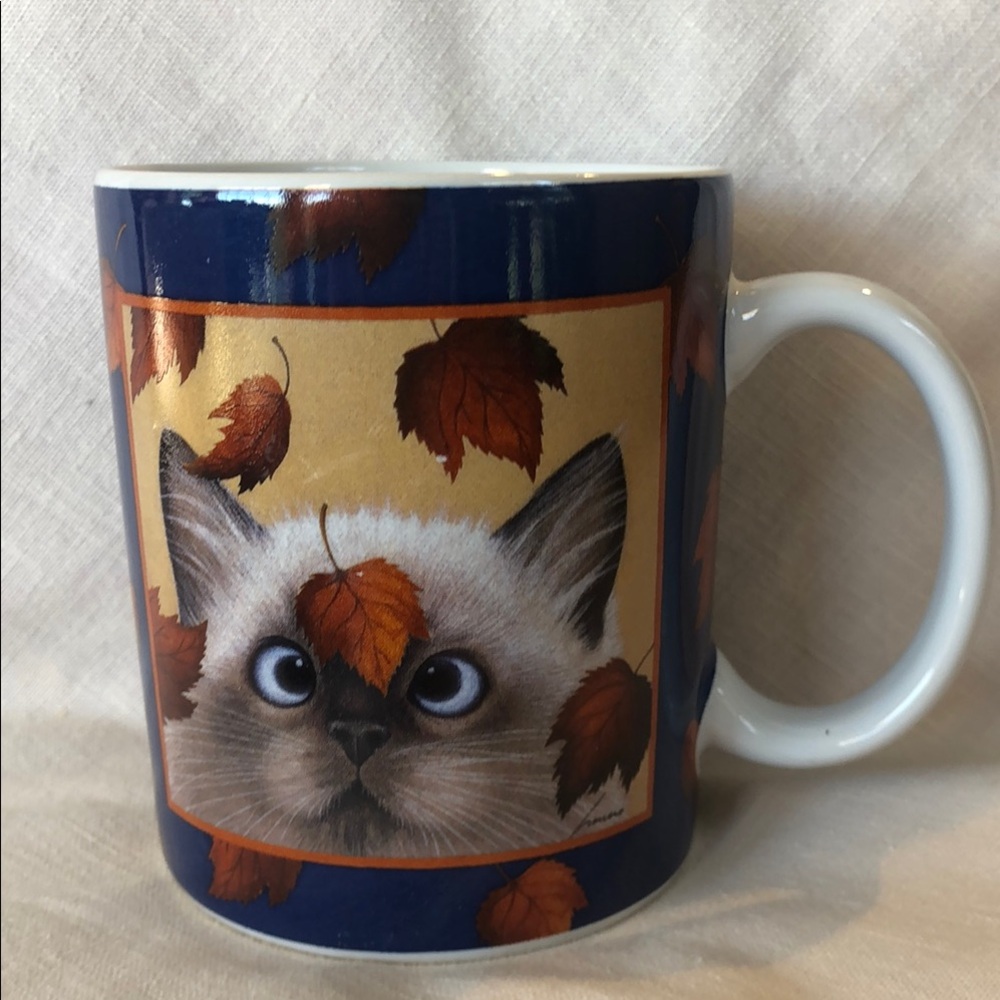 Lang and Wise Mug with Cat and Leaves Design